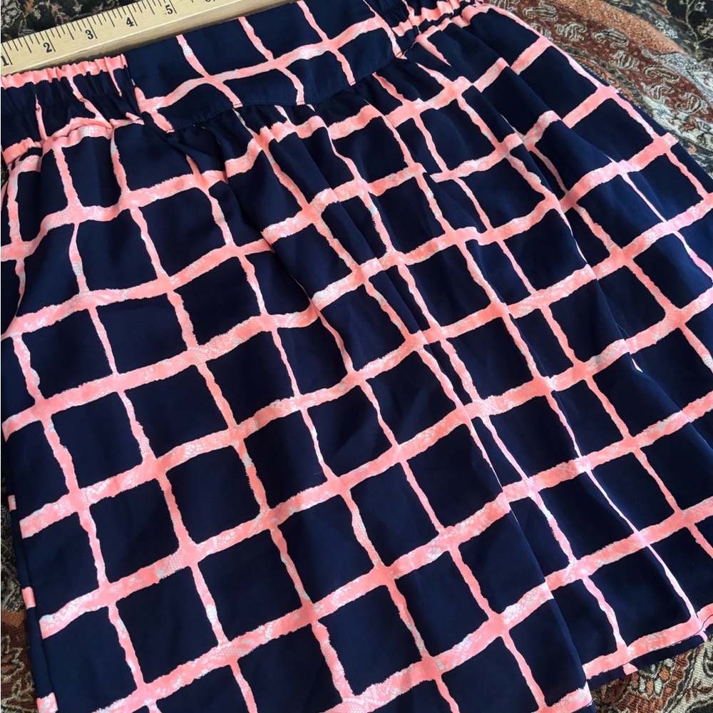 Mi a mi Francesca’s Navy and Coral Patterned Skirt - Picture 7 of 12